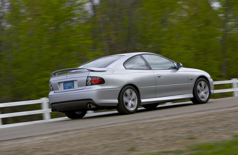  Pontiac GTO 2006 года  (фото 8 из 13)